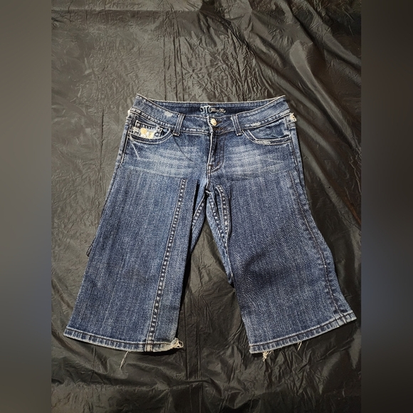 Miss Me classic, distressed, embellished bootcut jeans Size 26 - Picture 9 of 14